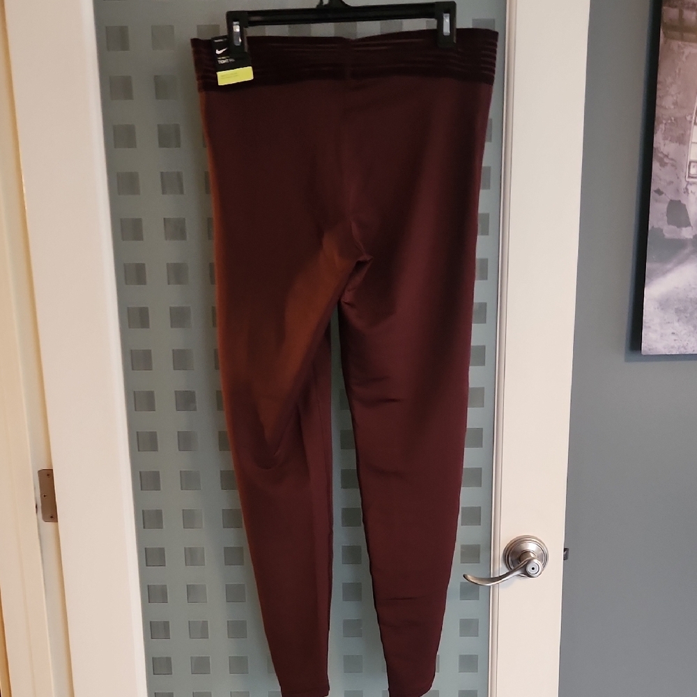 Nike Pro Burgundy Leggings